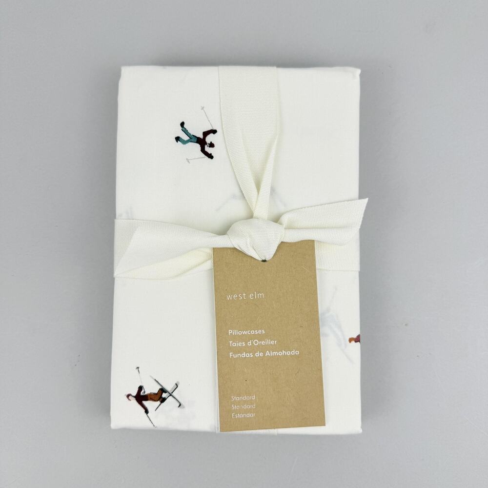 West Elm Skiers Pillowcases Set Of 2 Standard Percale Cream Cotton Winter New